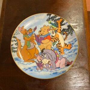 Disney Winnie the Pooh “A singing sort of Holiday” Collectors Plate